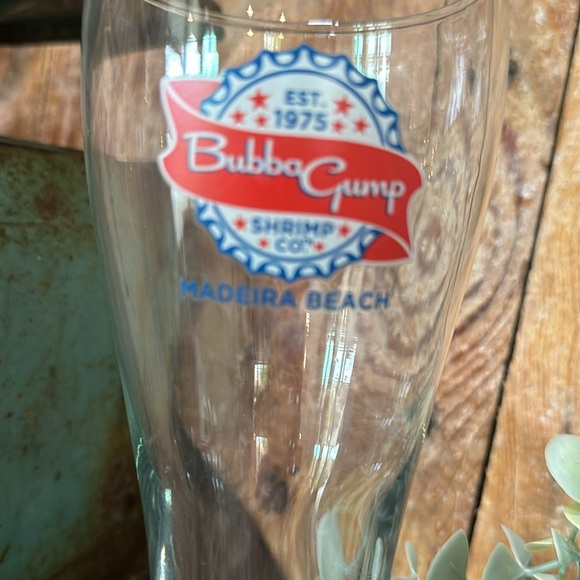 Bubba Gump Shrimp Co. Madeira Beach Glass - Picture 2 of 8